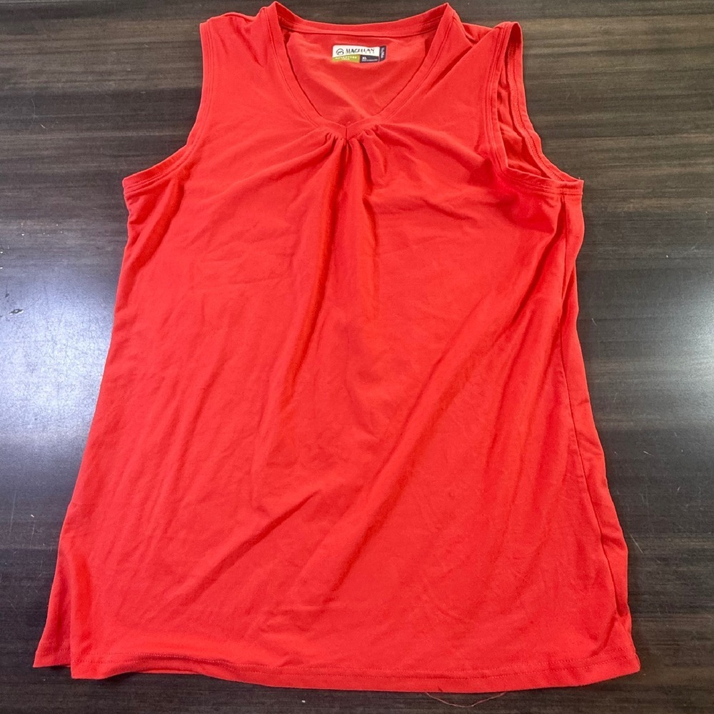 Magellan Outdoors Active Tank Top V-Neck Sleeveless Athletic XL‎